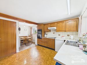 Kitchen/Dining Room- click for photo gallery